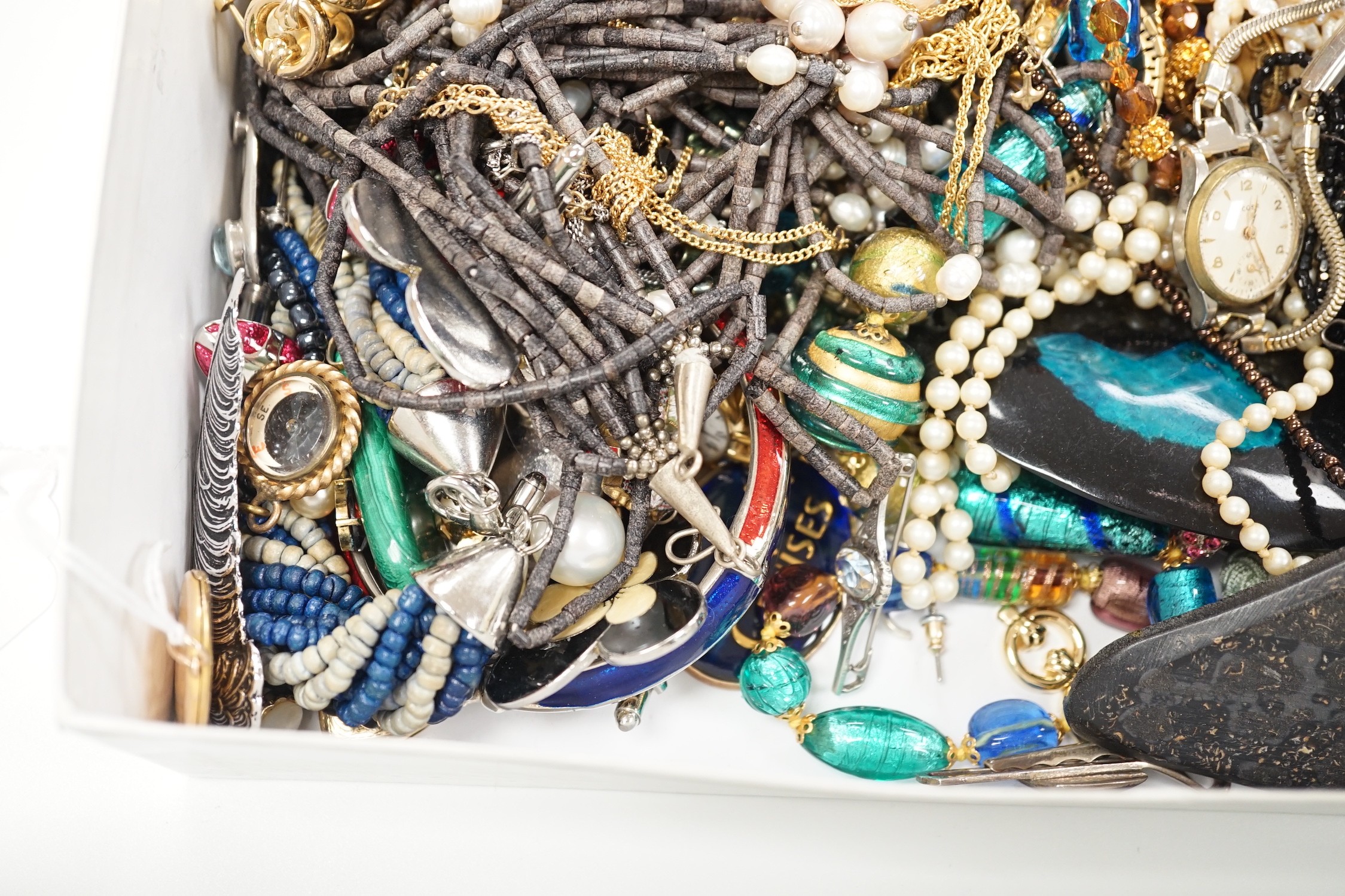 Assorted costume jewellery, including 9ct back and front locket, compass pendant, necklaces etc.